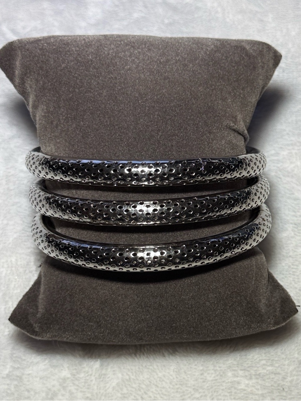 Set/3 Silver Perforated Bangle Bracelet Trio Retro Chic Lightweight